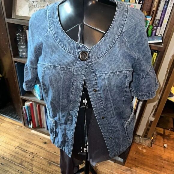 Dkny Tops - DKNY jeans vintage denim snap M short sleeve shirt